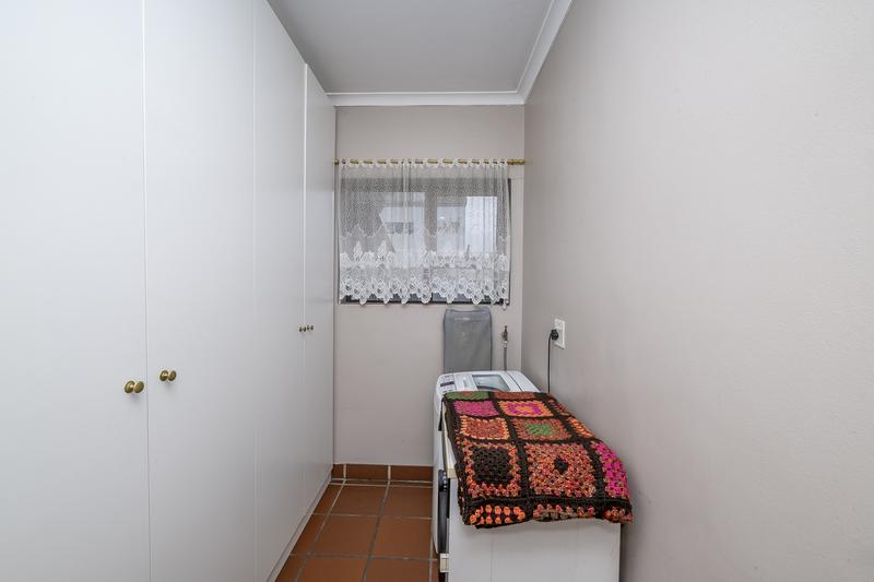 4 Bedroom Property for Sale in Chrismar Western Cape